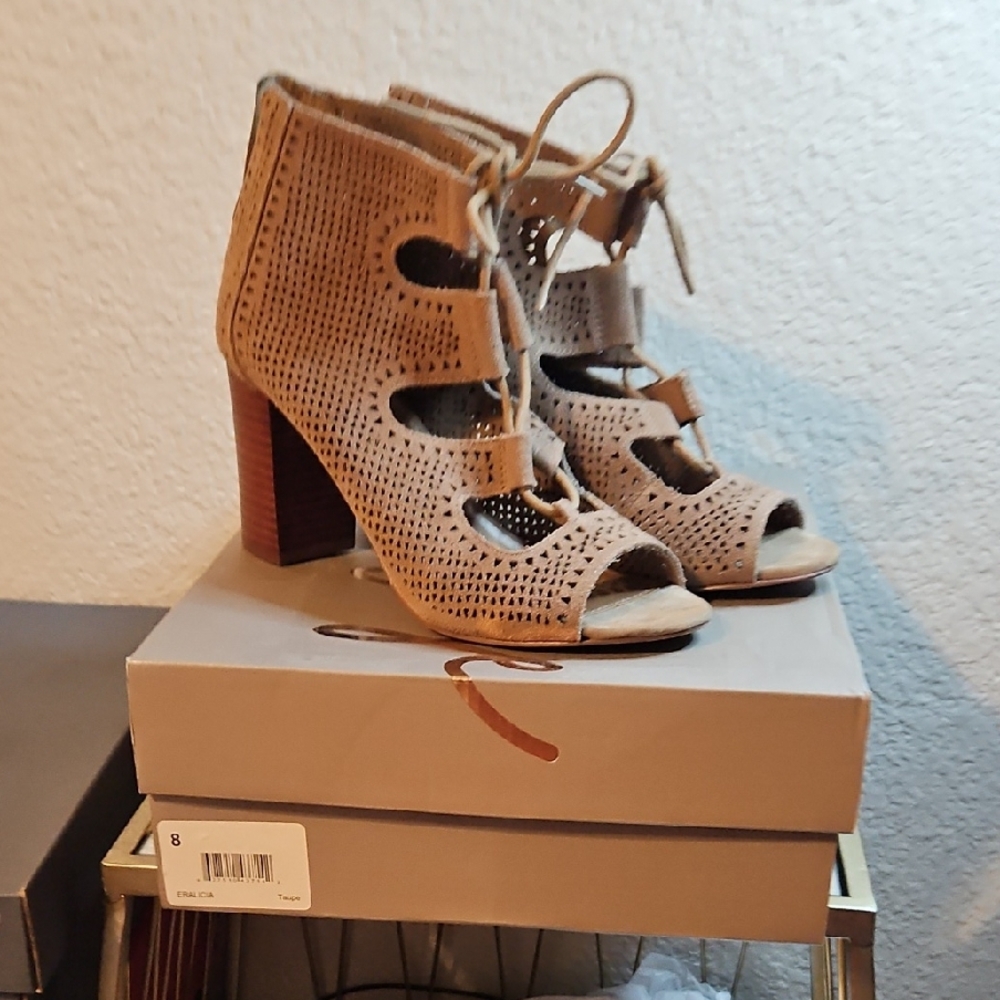 Crown Vintage Tan Peep-Toe Heels with Cut-Out Design